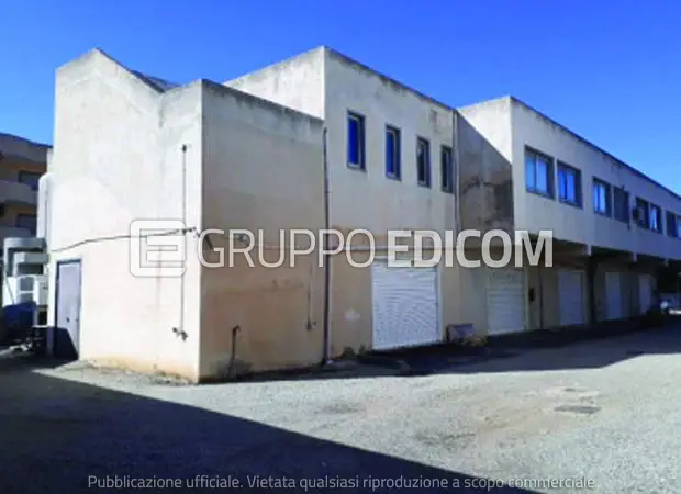 Magazzini e locali di deposito in S.S. 113 dir - Villaggio Spartà - 1