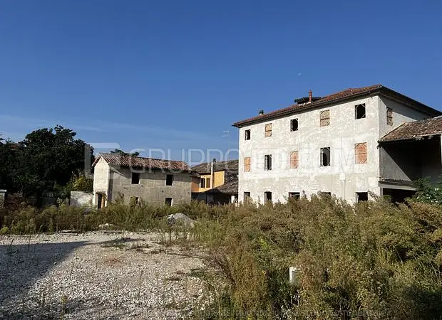 Fabbricato in corso di costruzione in Via Montello 64 - 66 - 1