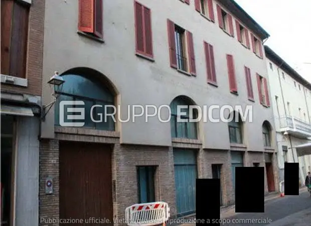 Uffici e studi privati in Via delle Torri, 33 - 1