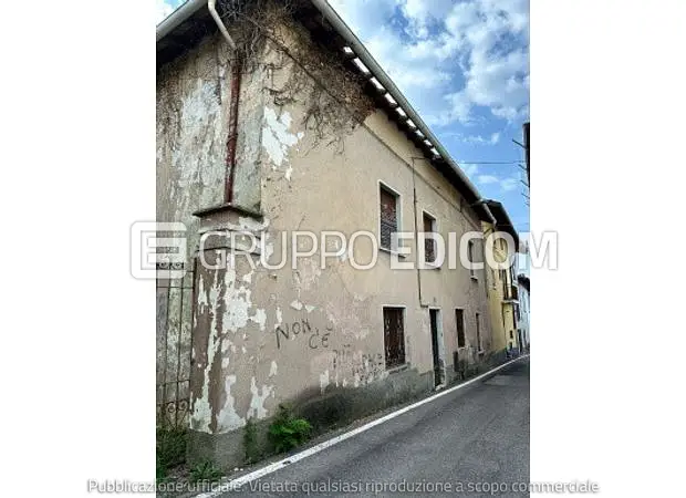 Abitazione di tipo popolare in Via San Vincenzo, 20 - 1