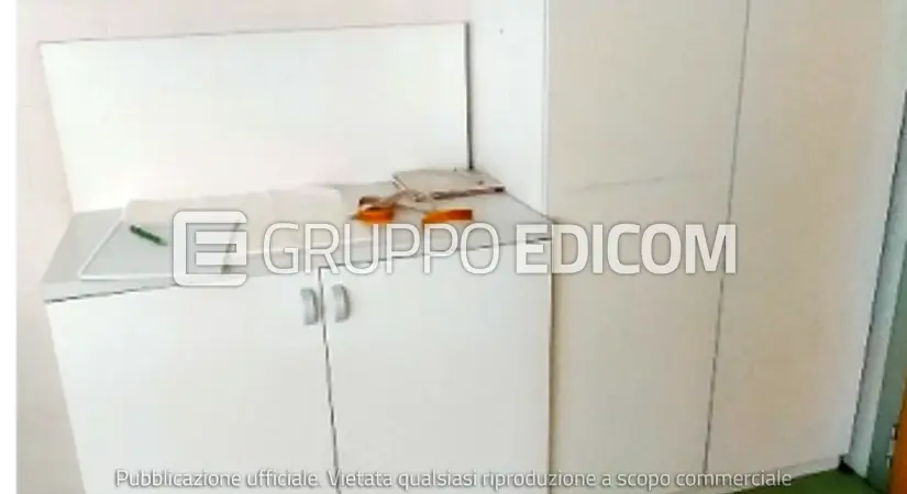 Mobili e arredo per ufficio - 1